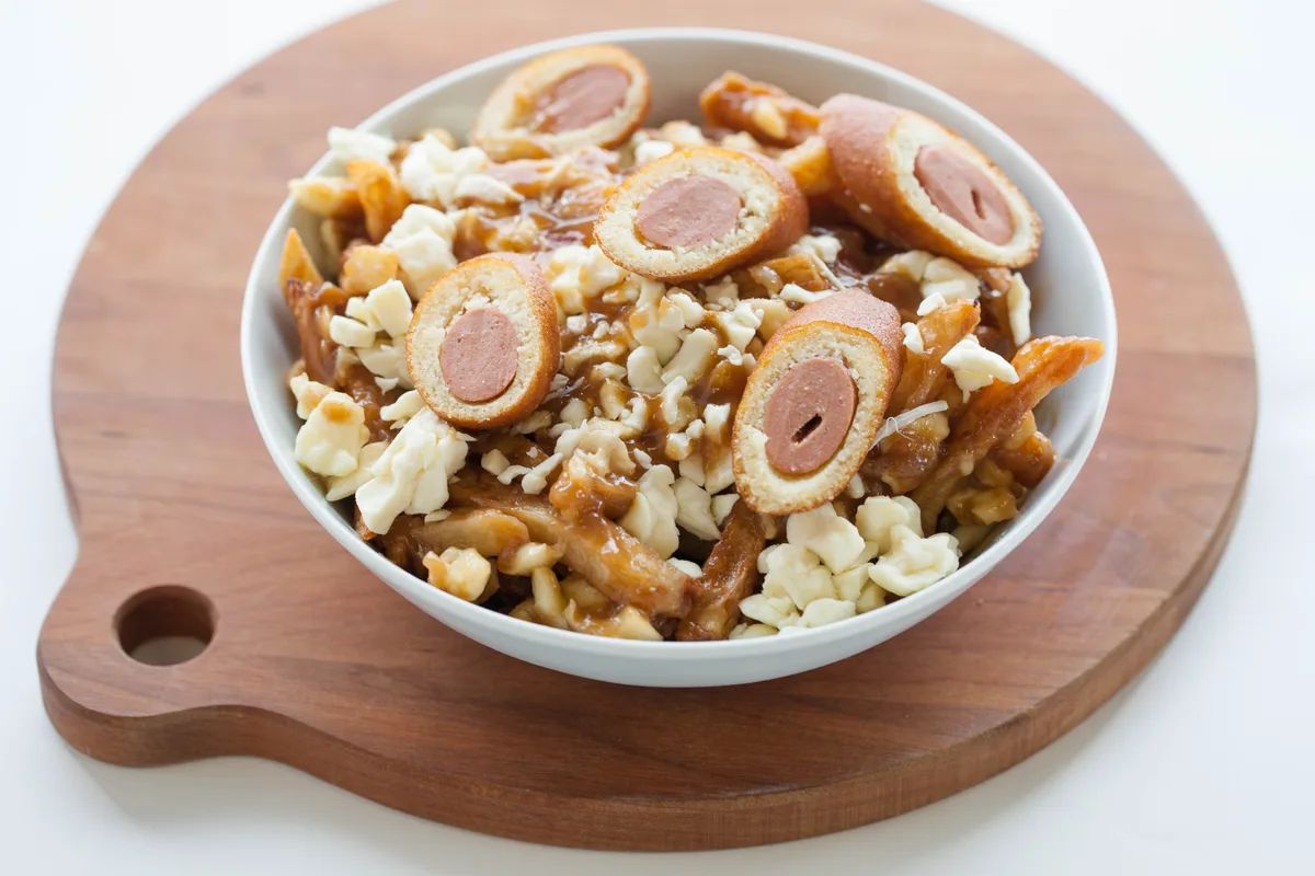 Poutine saucisse